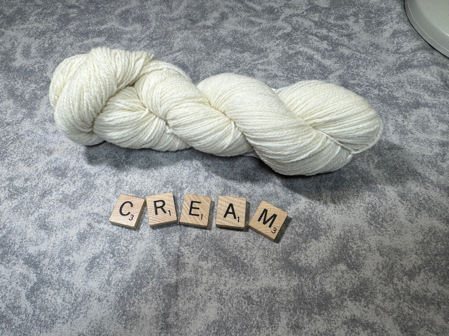 100% Wool Light Fingering 1 oz