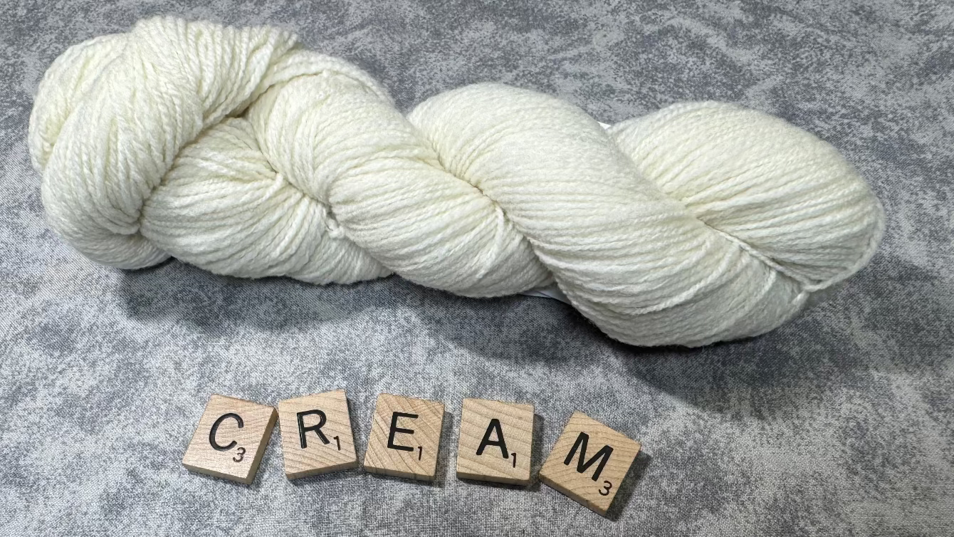 100% Wool Light Fingering 1 oz
