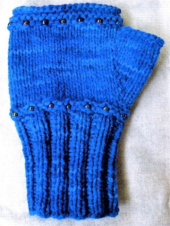 Fingerless Mittens Pattern by Anne Bosch