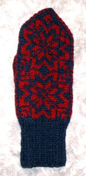 Blackberry Stars Mittens Pattern by Jean Morton