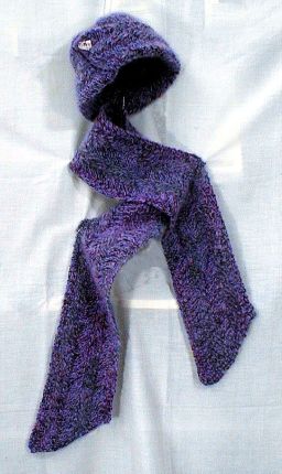 The Deceptive Diagonals Hat and Scarf Pattern by Anne Bosch
