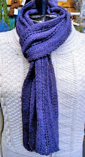 Linear Thinking Scarf Pattern by Beth Goldowitz